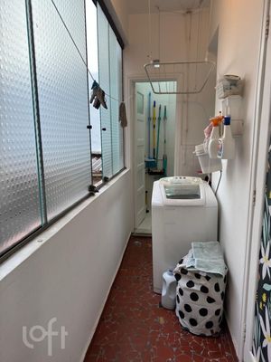 Image 8 - 887833