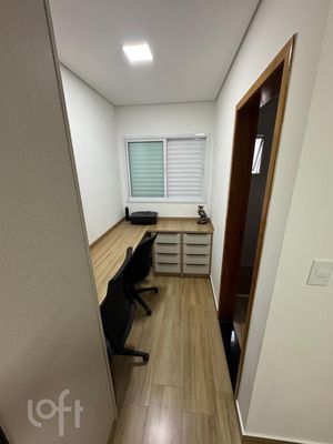 Image 9 - 887847