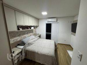 Image 11 - 887847