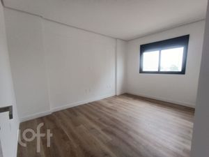 Image 10 - 887850