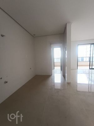 Image 1 - 887850