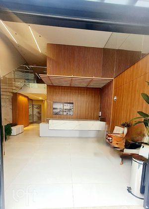 Image 29 - 887850