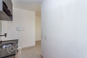 Image 7 - 887858