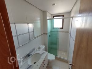 Image 8 - 887860