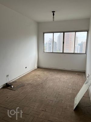 Image 18 - 887861