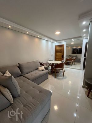 Image 9 - 887871
