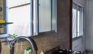 Image 8 - 887874