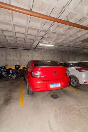 Image 16 - 887877