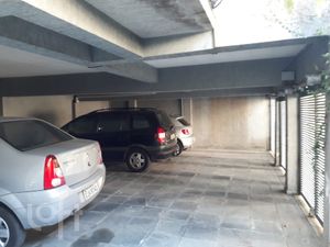 Image 17 - 887878