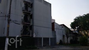 Image 21 - 887878