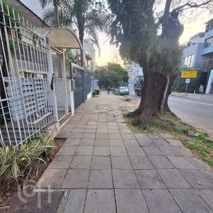 Image 16 - 887879