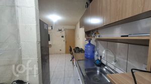 Image 5 - 887882