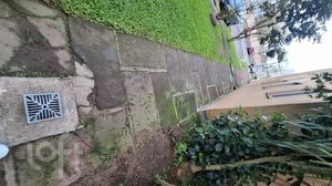 Image 25 - 887882