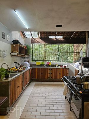 Image 2 - 887883