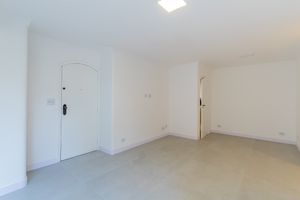 Image 4 - 887891
