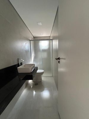 Image 13 - 887891