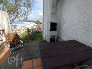 Image 17 - 887893