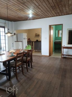 Image 6 - 887893