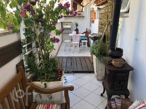 Image 17 - 887898