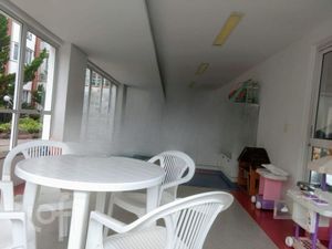 Image 5 - 887898