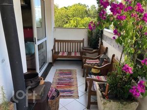 Image 16 - 887898