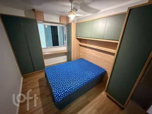 Image 8 - 887900