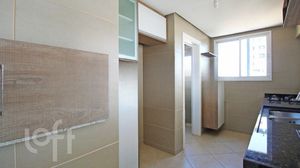 Image 3 - 887901