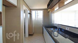Image 8 - 887901