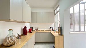 Image 10 - 887903