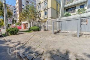 Image 29 - 887904