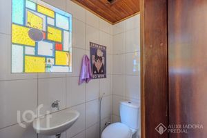 Image 8 - 887904