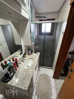 Image 12 - 887915