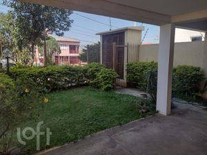 Image 17 - 887915