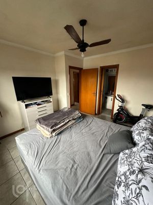 Image 13 - 887915