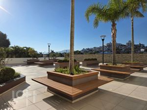 Image 30 - 887917