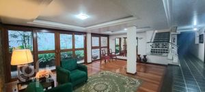 Image 0 - 887921