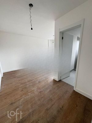 Image 10 - 887931