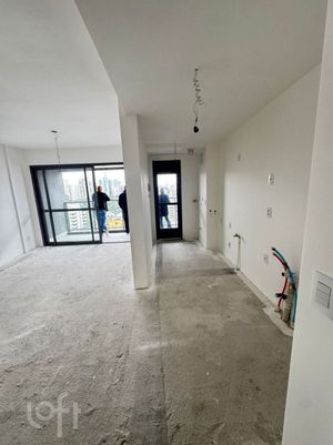 Image 22 - 887931