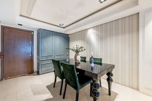 Image 14 - 887933