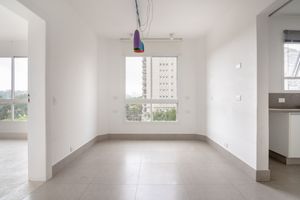 Image 9 - 887938