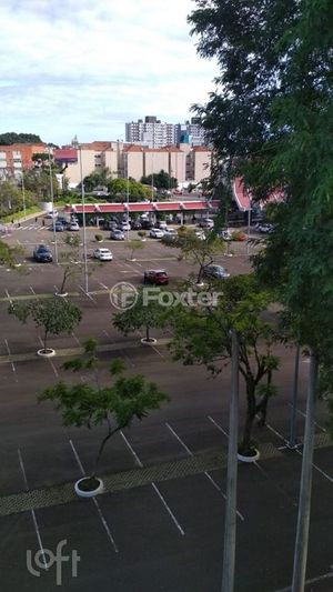 Image 16 - 887941