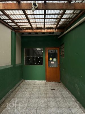 Image 4 - 887944