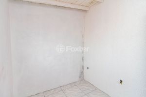Image 8 - 887948