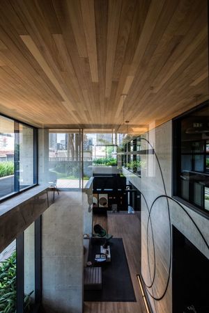 Image 21 - 887954