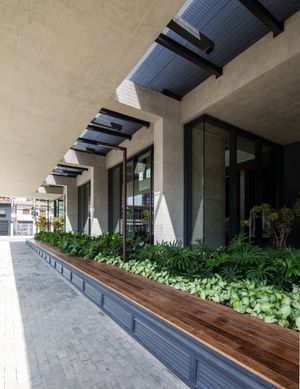 Image 29 - 887954