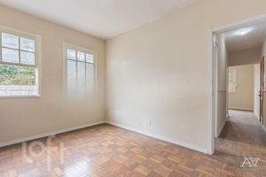 Image 15 - 887957