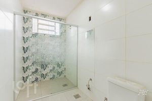 Image 11 - 887957