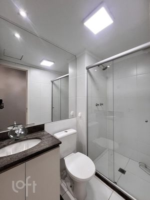 Image 8 - 887961