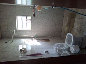 Image 4 - 887962