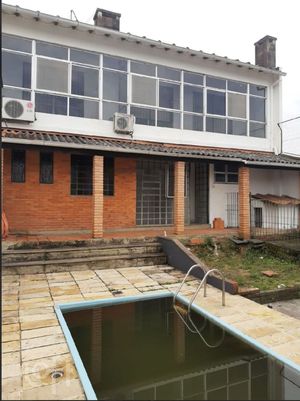 Image 10 - 887968